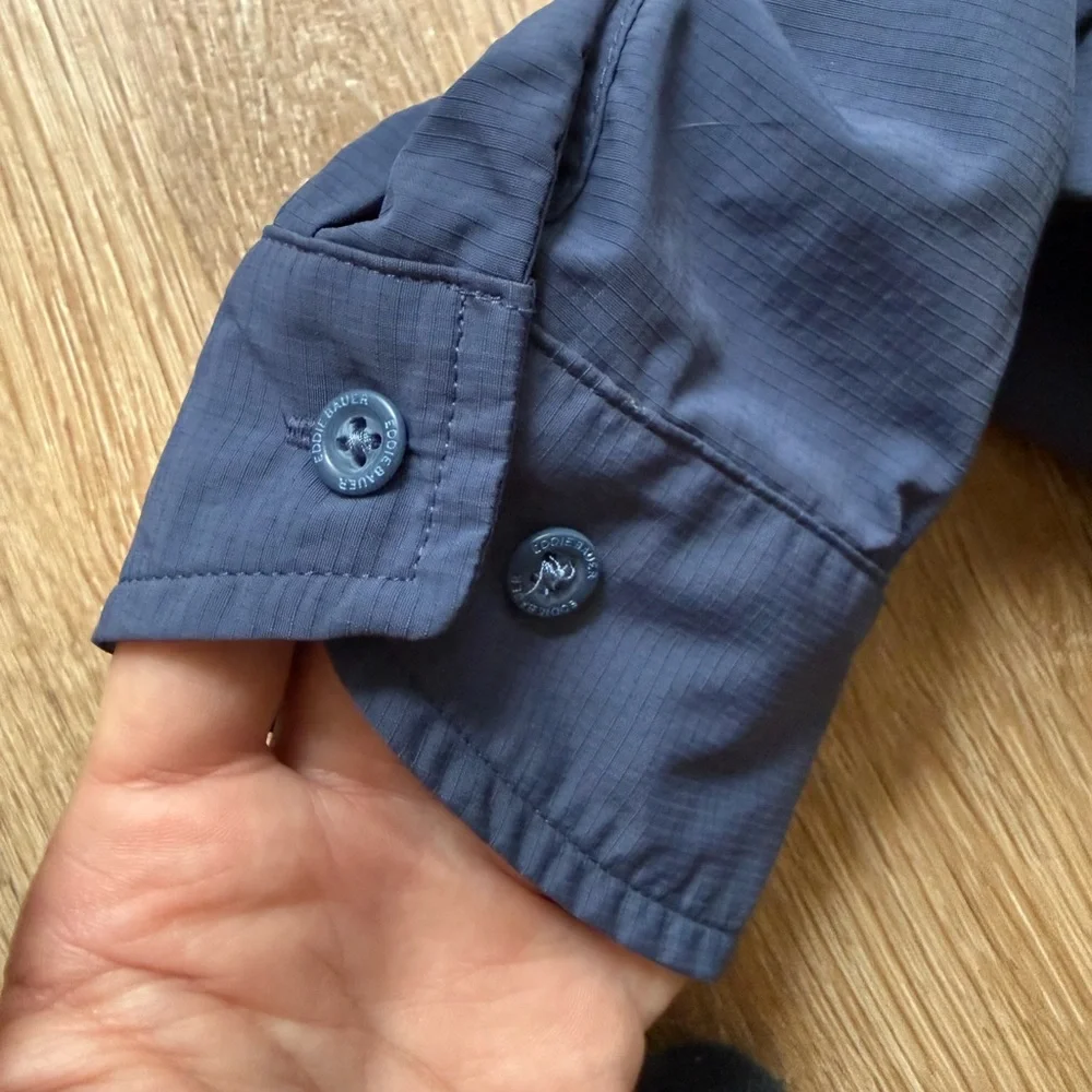 Eddie Bauer - Long Sleeve - Outdoor Button Down - Picture 2 of 8